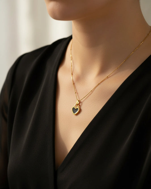 Amora Heart Pendant Zestro