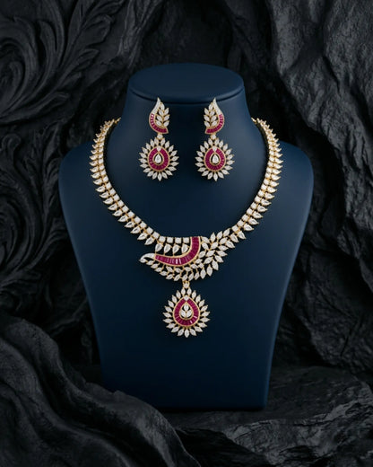 Avyukta Sparkle Necklace Zestro