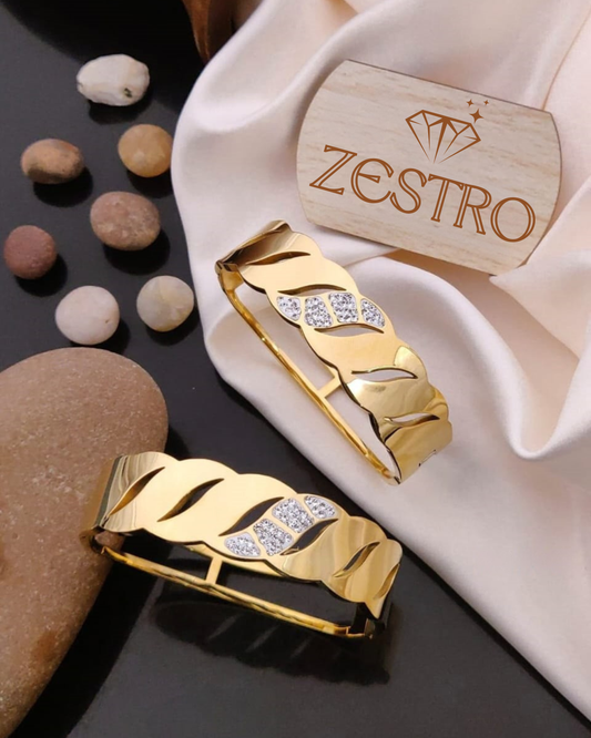 Crest Line Cuff