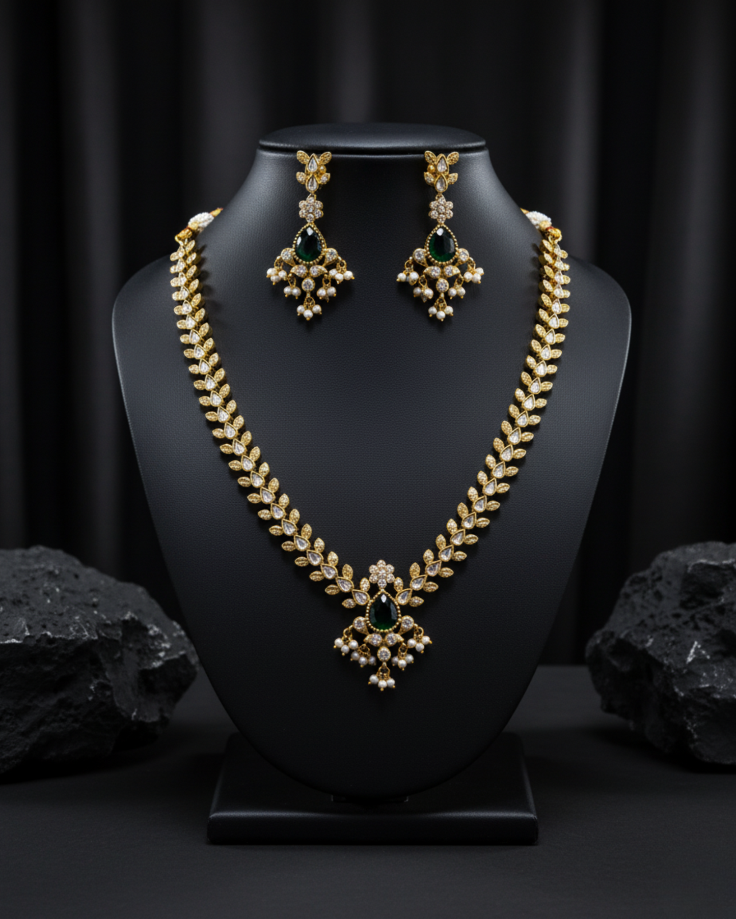 Crimson Necklace Set