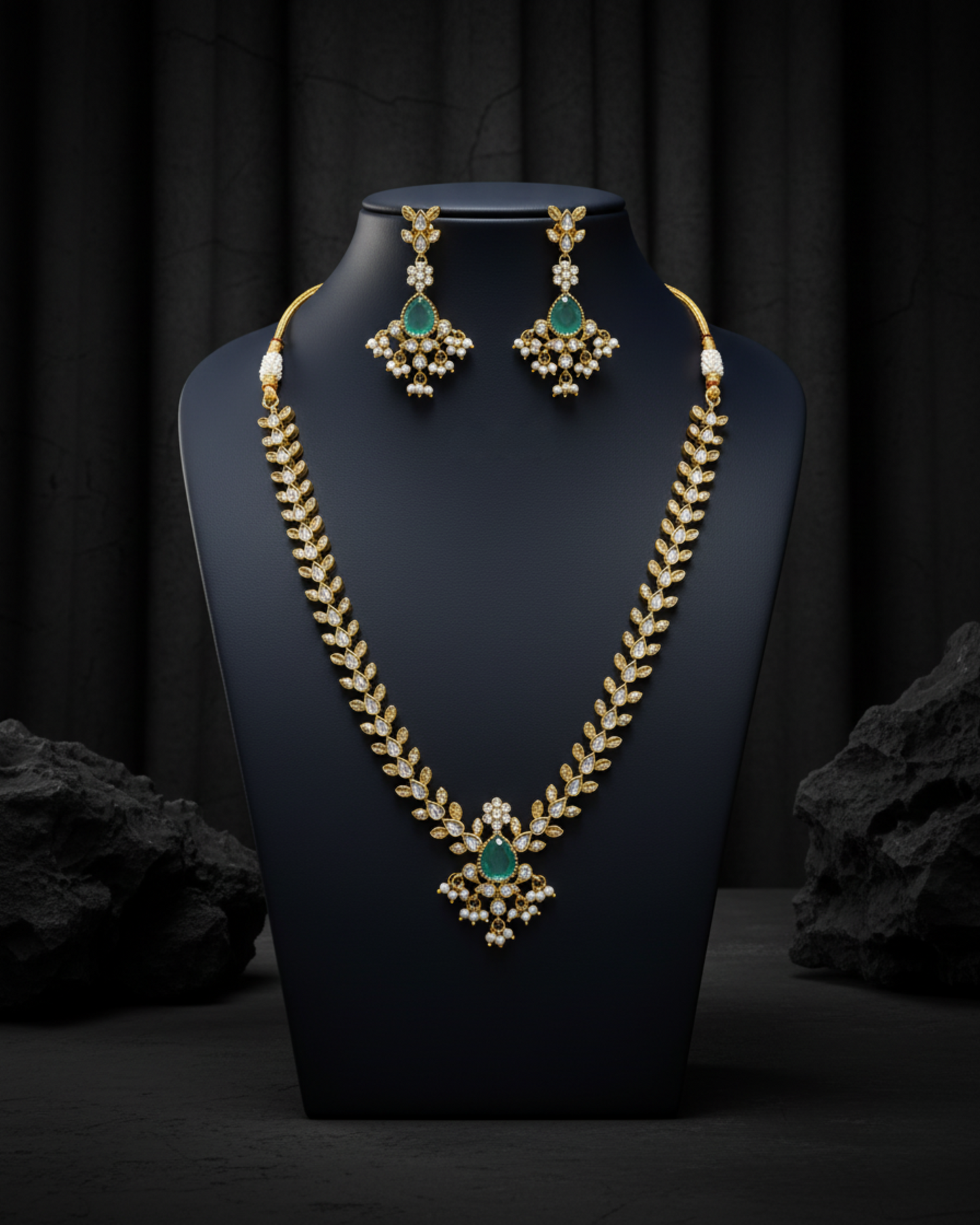 Crimson Necklace Set