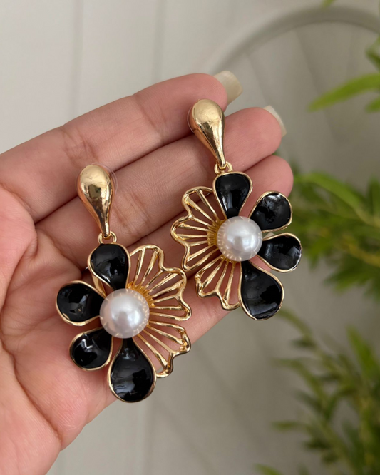 Daisy Bloom Earrings