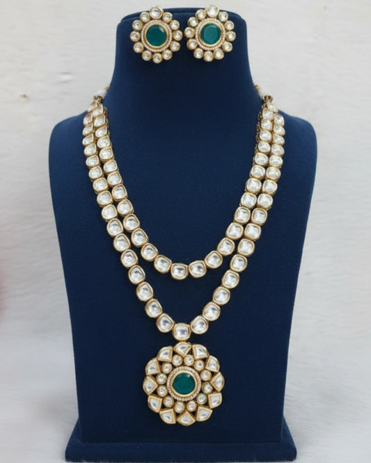 Devika Kundan Set Zestro