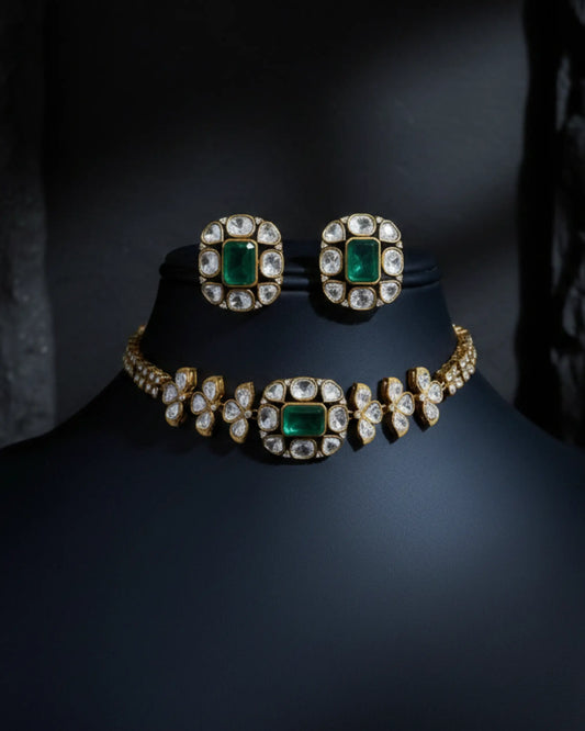 Emerald Court Heirloom Choker Zestro