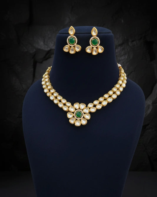Emerald Petal Glow Necklace Set Zestro