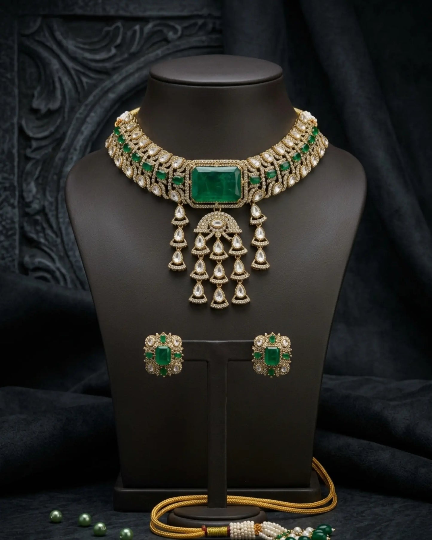 Emerald Veena Choker Set Zestro