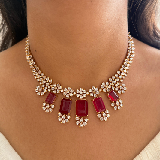 Flora Necklace Set