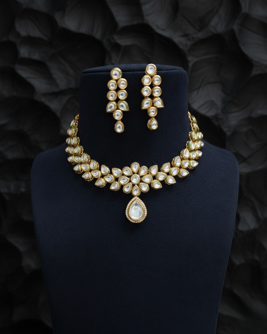 Flower Luxe Kundan Set