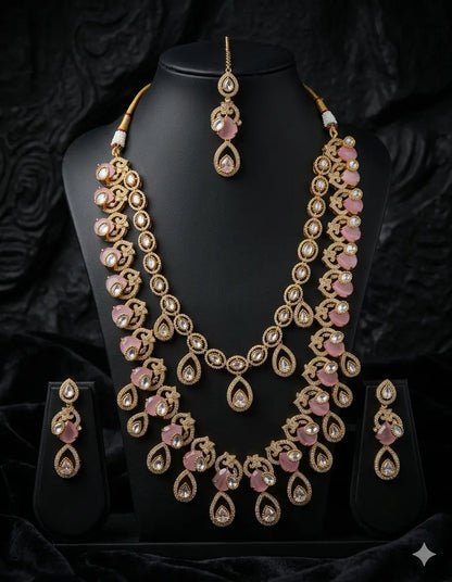 Sunehri Teardrop Kundan Set Zestro
