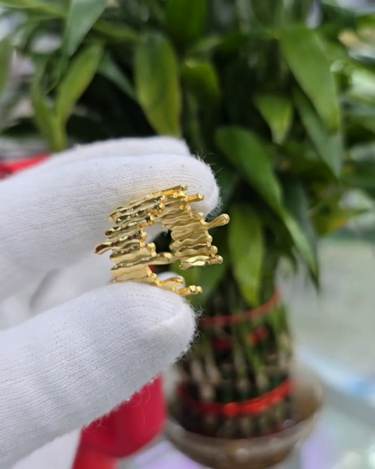 Golden Abstract Ring