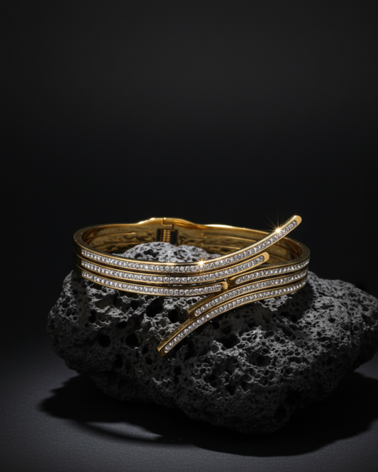 Halo Hinge Openable Bracelet