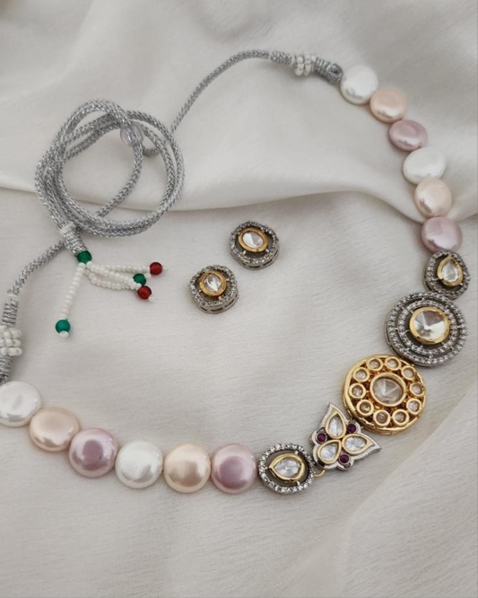Ishira Pearl Choker