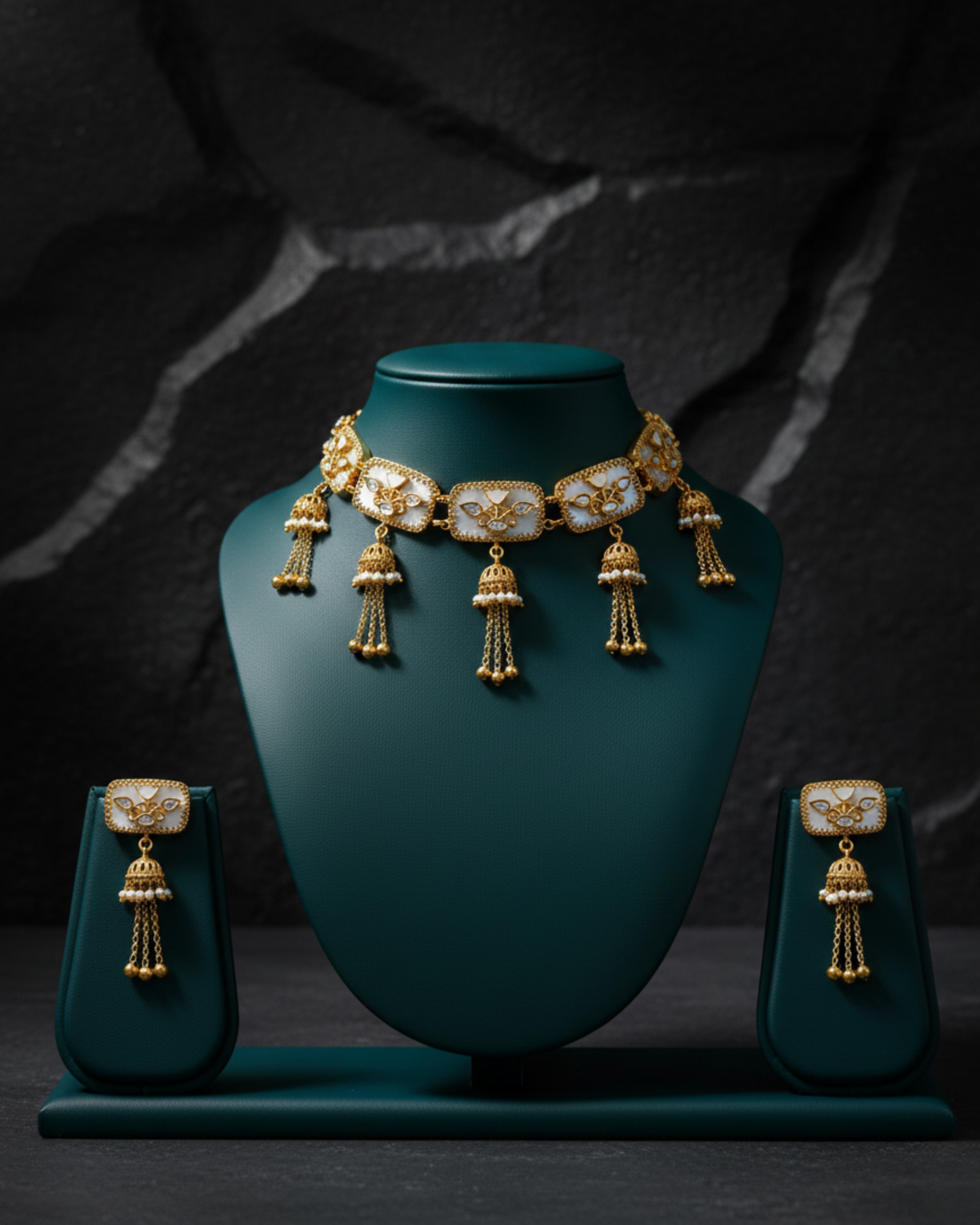 Jhoomar MOP Choker Set