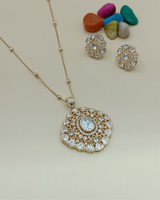 Kalika Pendant Set