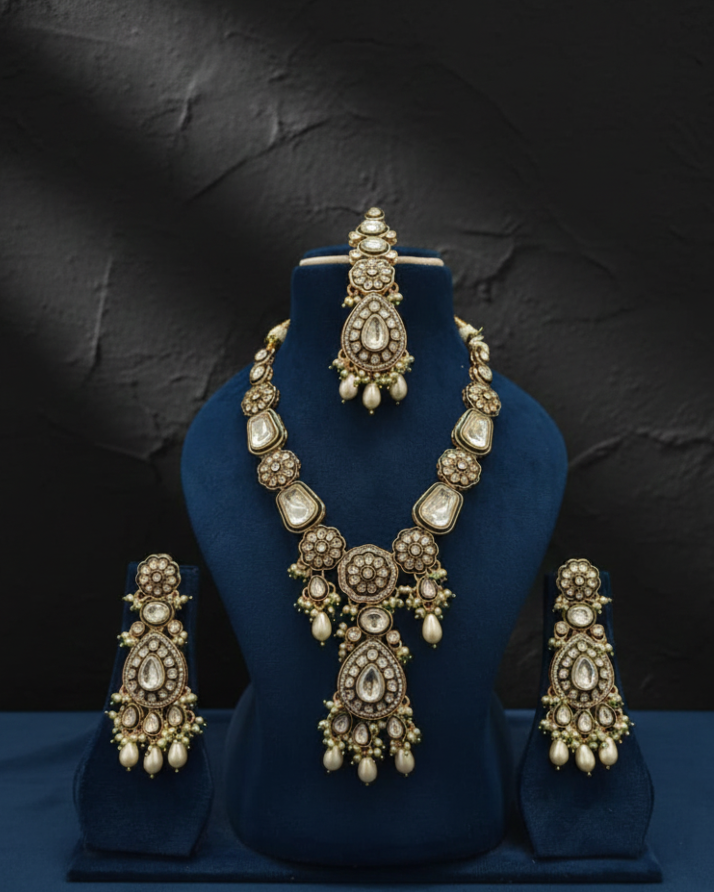 Nizami Necklace Set