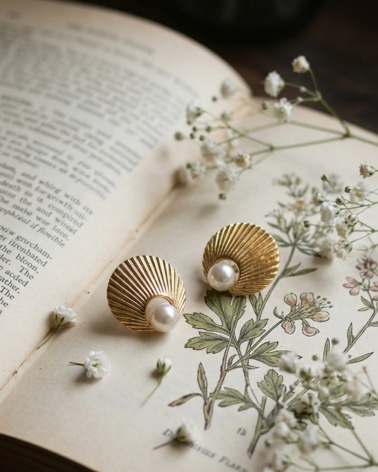 Pearl Crest Studs Zestro