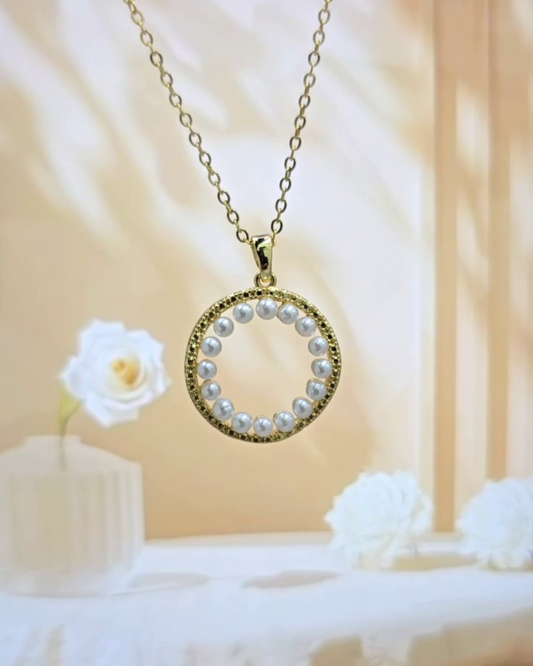 Pearl Charm Neckpiece