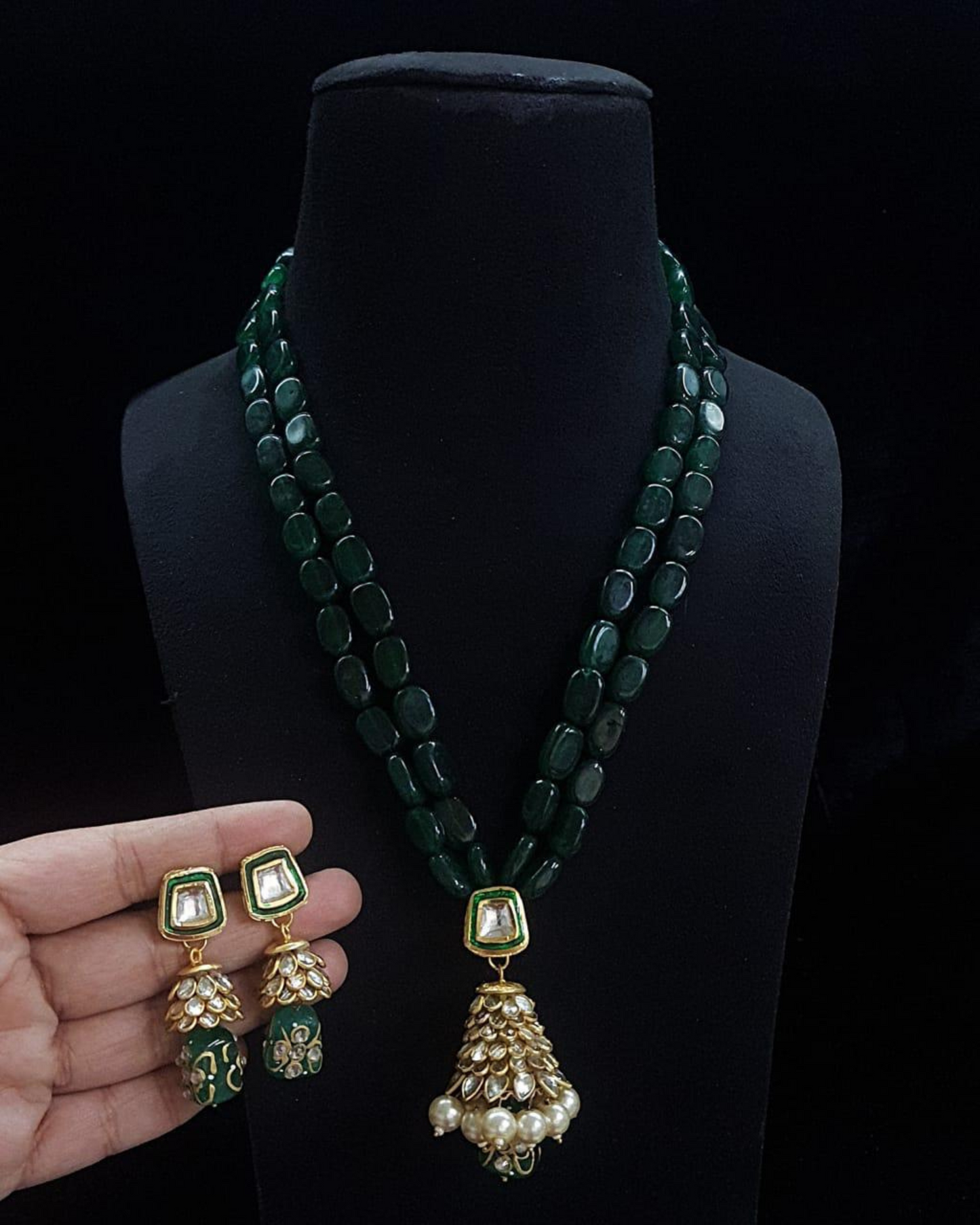 Rasika Paachi Kundan Set