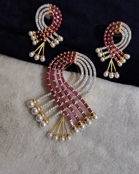 Rhythmic Grace Pendant Set Zestro