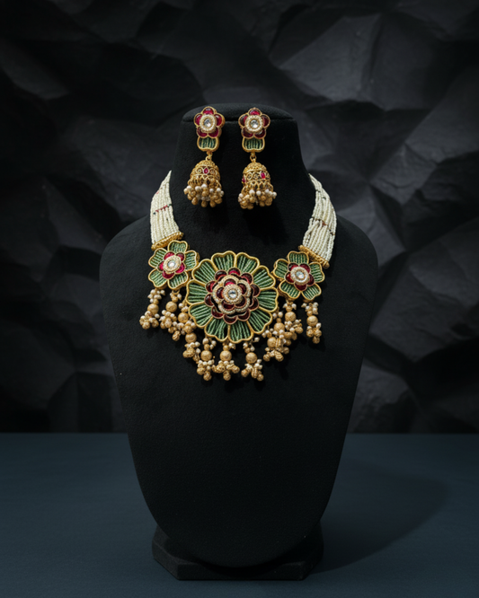 Rose Petal Necklace Set