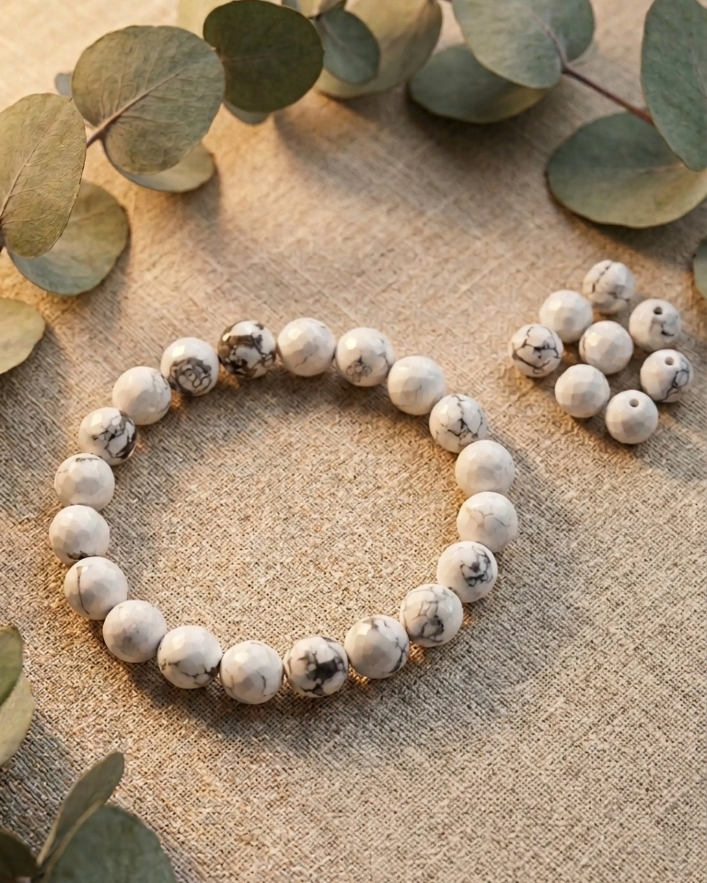 Snow Calm Howlite Bracelet Zestro