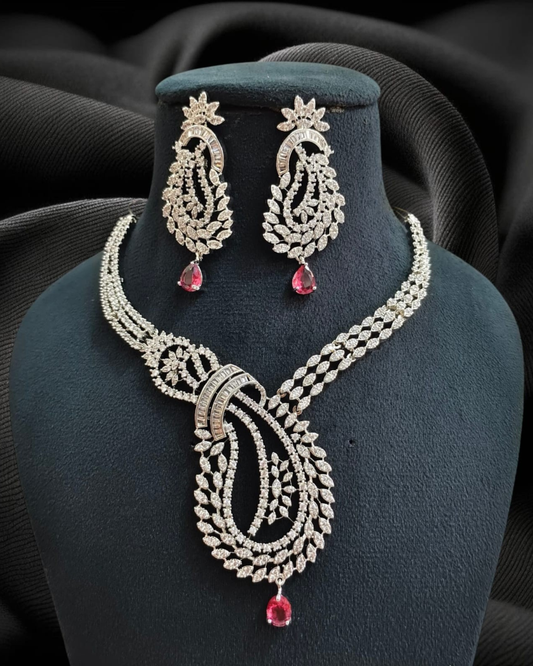 Paisley Necklace Set