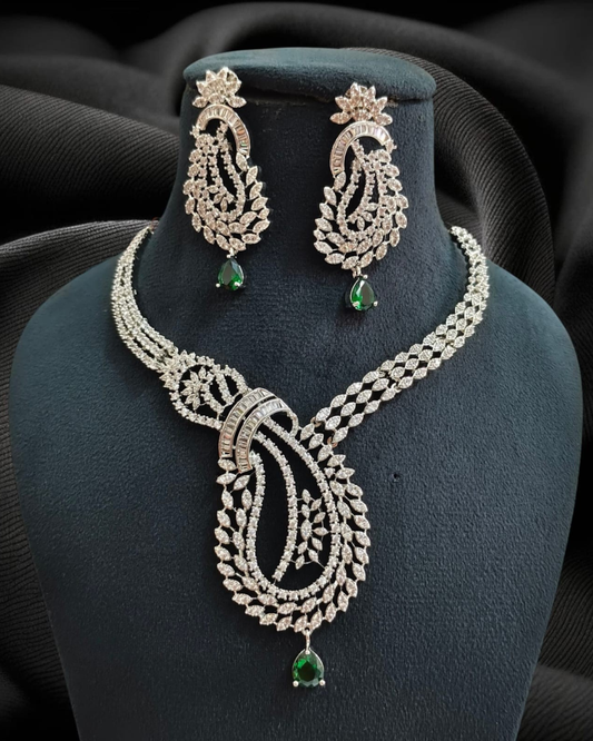 Paisley Necklace Set