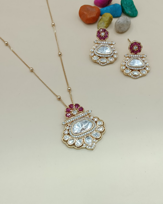Trisha Pendant Set