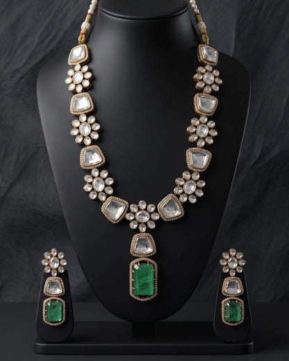 Noor-e-Raag Kundan Set Zestro
