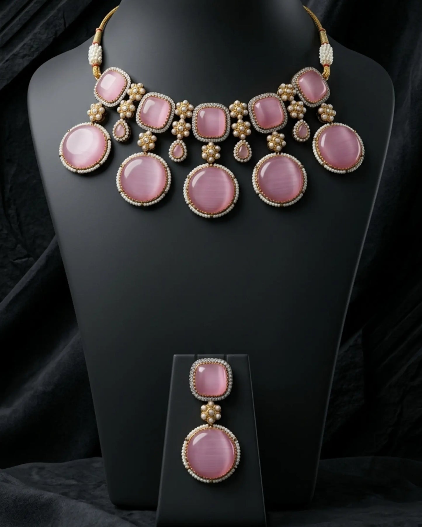Mira Heritage Choker Zestro