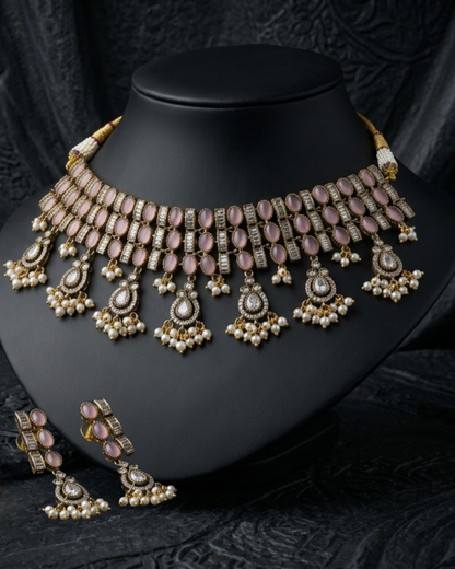 Adaa Kundan Choker