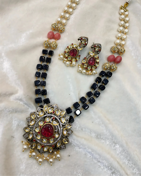 Heer Necklace Set Zestro