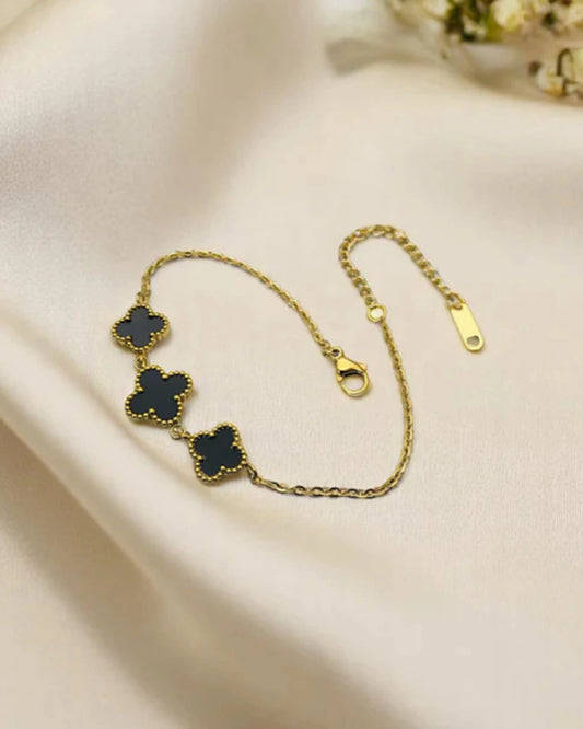 Midnight Clover Gold Bracelet Zestro