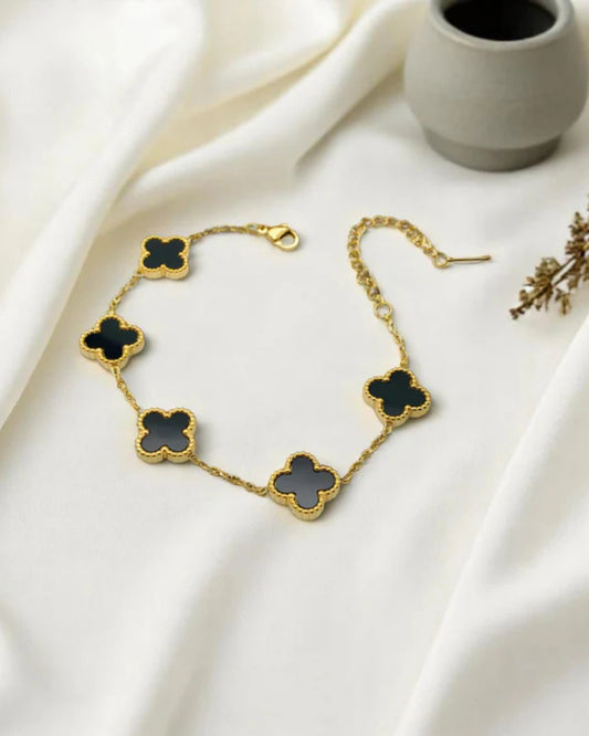 Noir Clover Bracelet Zestro