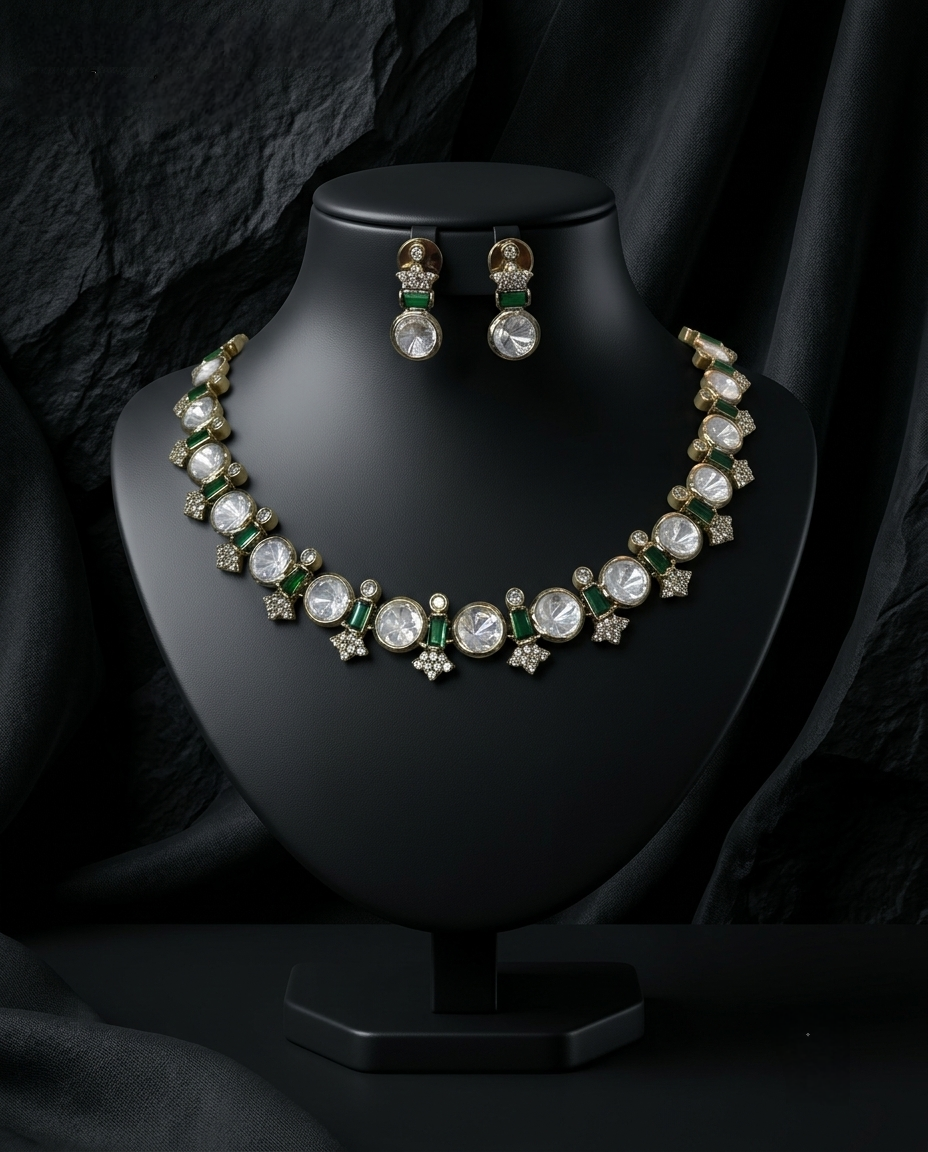 Navira Luxe Necklace Set