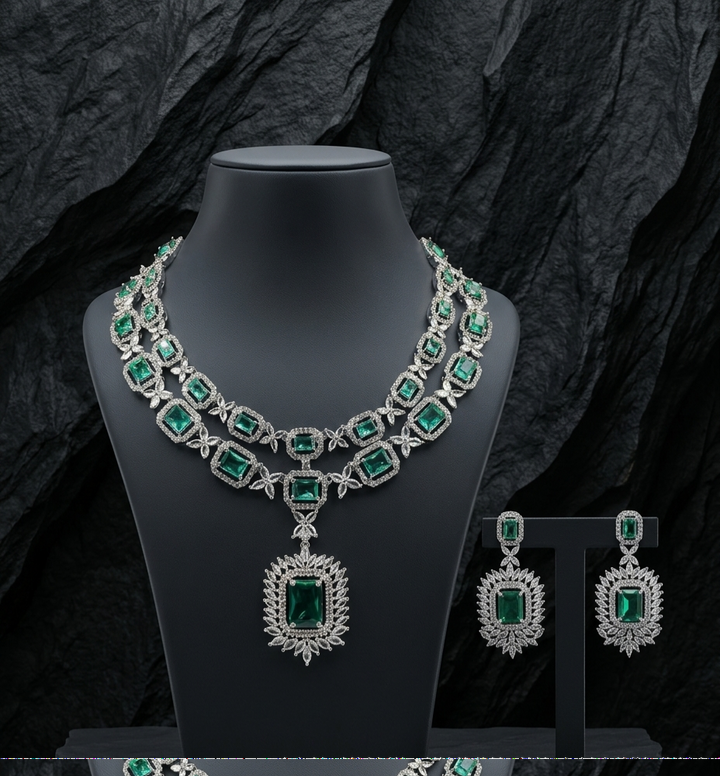 Aarohi Luxe AD Necklace Set