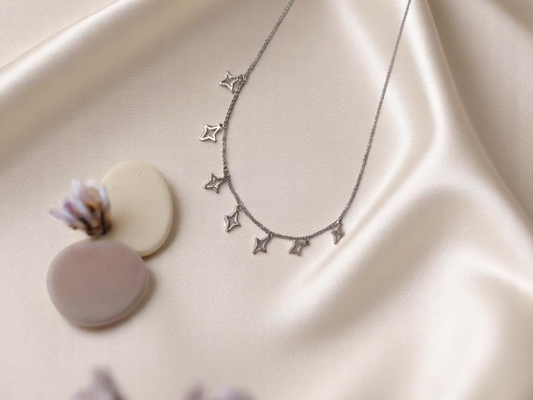 Silver Glow Necklace